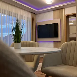  Apartament Lily Lux